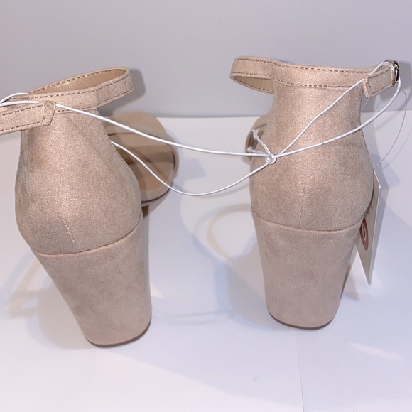 A New Day Blush Suade Pumps NWT - Picture 3 of 3